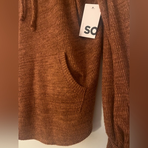 SO Hoodie - Picture 3 of 9